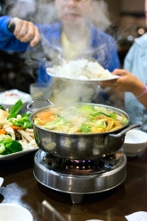 Vietnamese Hot Pot - Bo De Tinh Tam Chay, Westminster